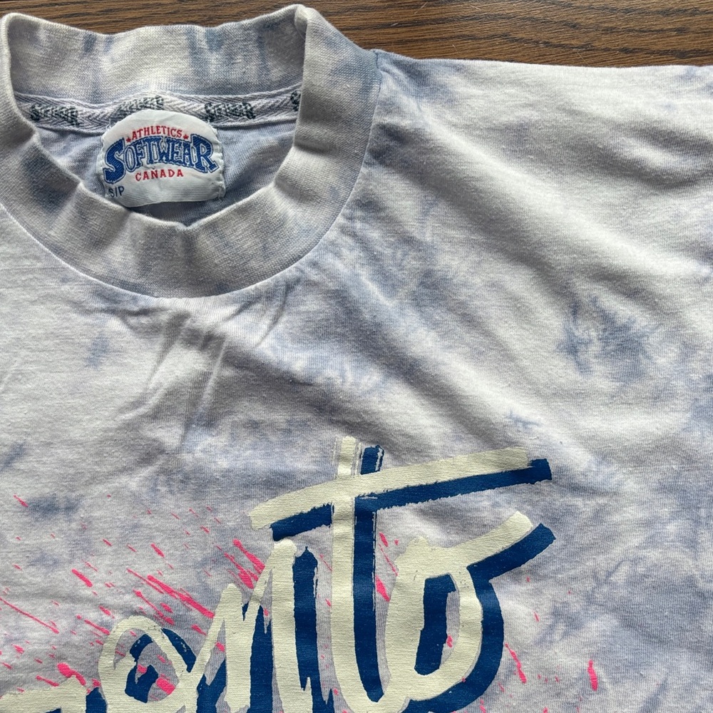1990s Vintage Toronto Blue Jays Tie Die Logo T-Shirt - Picture 7 of 7